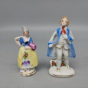 Pico Made in Occupied Japan Miniature Ceramic Porcelain Colonial Man Woman Pair